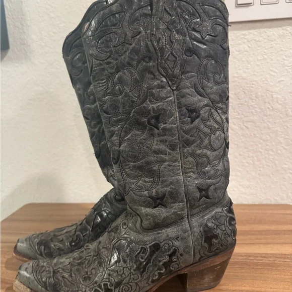 Corral Women’s Embroidered Leather Black Cowboy Boots Size 8 Boot Barn Like NEW - Picture 8 of 10
